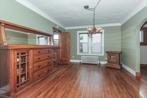 Tiny photo for 315 N Commonwealth Avenue, Elgin, IL 60123 (MLS # 12458128)