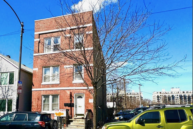 944 W 18TH Street