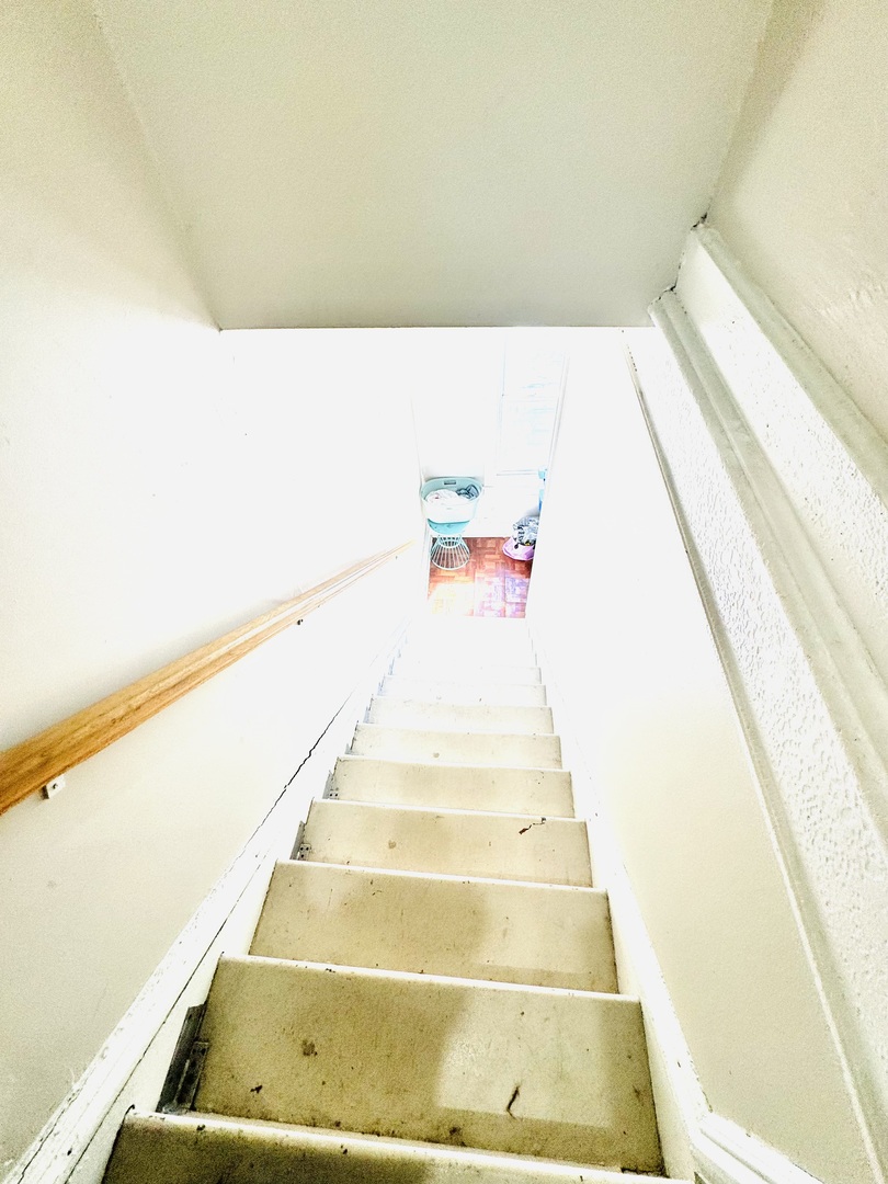 944 W 18TH Street