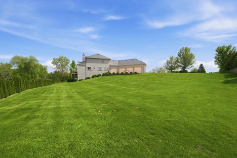 Tiny photo for 9 Falcon Lakes Drive, South Barrington, IL 60010 (MLS # 12647612)