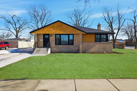 Tiny photo for 4515 N Redwood Drive, Norridge, IL 60706 (MLS # 12557809)