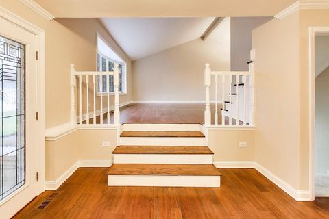 Tiny photo for 905 Crestfield Avenue, Libertyville, IL 60048 (MLS # 12602234)