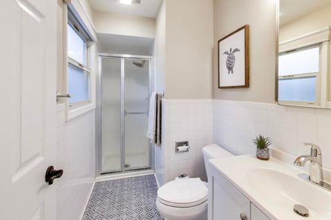 Tiny photo for 905 Crestfield Avenue, Libertyville, IL 60048 (MLS # 12602234)