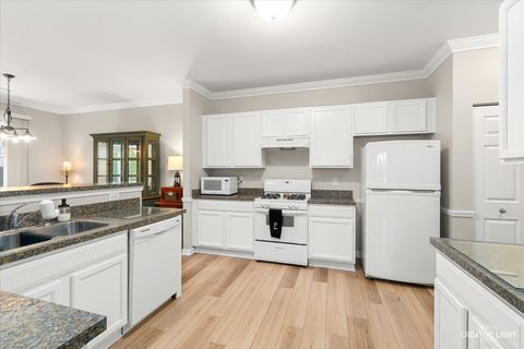Tiny photo for 6N307 Whitmore Circle #A, St. Charles, IL 60174 (MLS # 12498066)