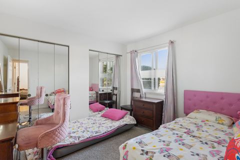 Tiny photo for 7235 Willow Way Lane #B, Willowbrook, IL 60527 (MLS # 12611295)