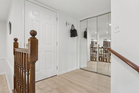 Tiny photo for 7235 Willow Way Lane #B, Willowbrook, IL 60527 (MLS # 12611295)