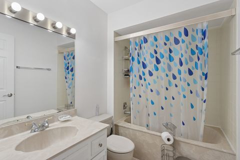 Tiny photo for 7235 Willow Way Lane #B, Willowbrook, IL 60527 (MLS # 12611295)