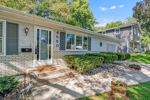 Tiny photo for 4550 Sheridan Street, Davenport, IA 52806 (MLS # 12773968)