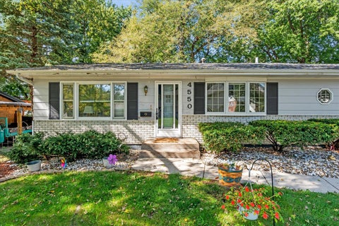 Tiny photo for 4550 Sheridan Street, Davenport, IA 52806 (MLS # 12773968)