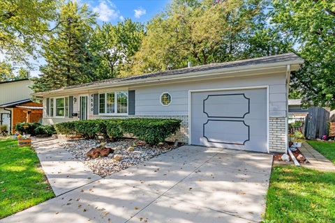 Tiny photo for 4550 Sheridan Street, Davenport, IA 52806 (MLS # 12773968)