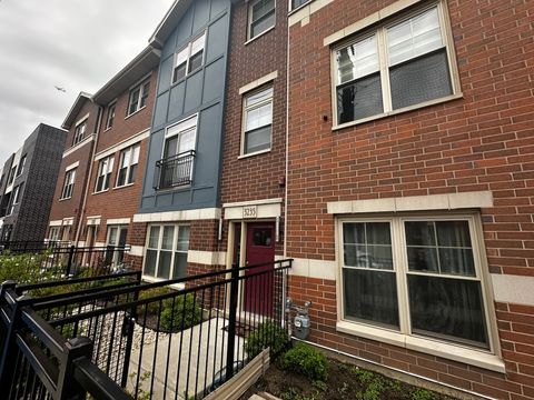 3235 S Stewart Avenue Chicago IL 60616