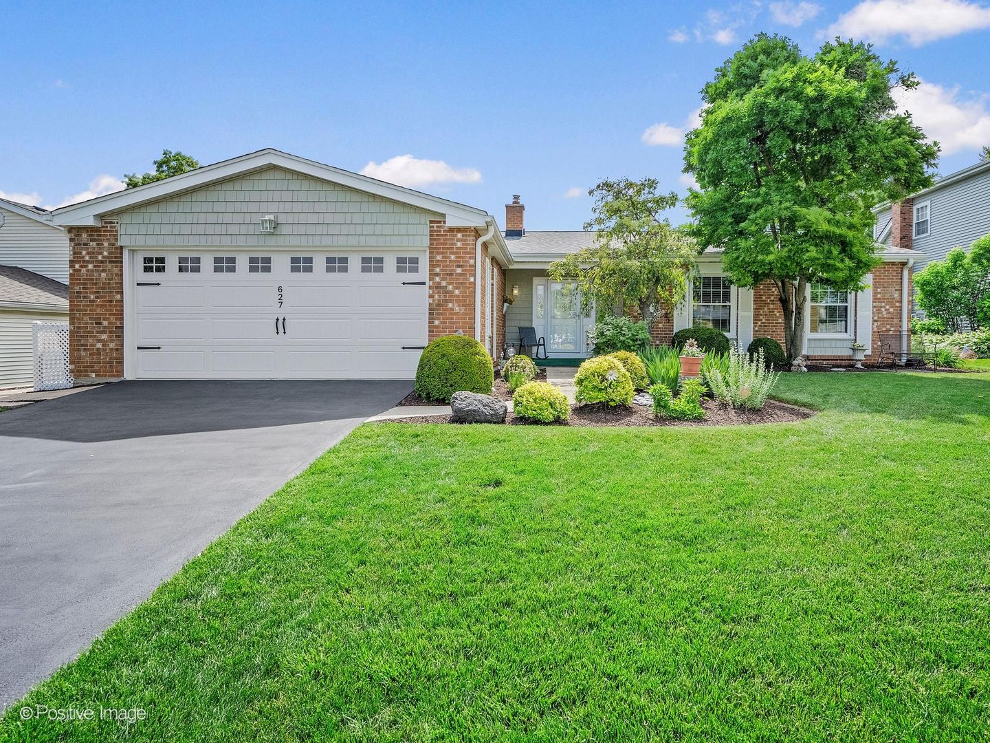 627 Oakwood Drive