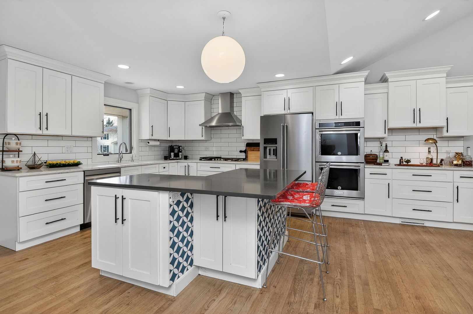 1002 Longmeadow Lane