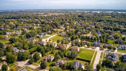 Tiny photo for 627 Ritter Drive, Batavia, IL 60510 (MLS # 12756314)
