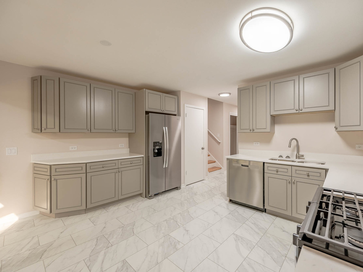 7104 Blackburn Avenue