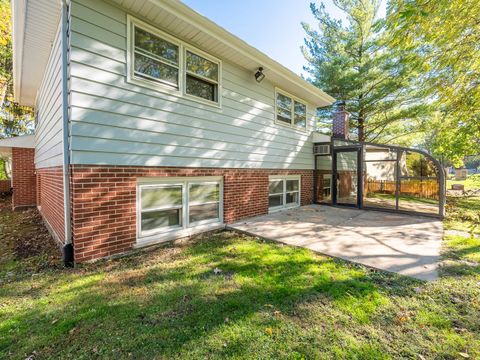 Tiny photo for 7104 Blackburn Avenue, Downers Grove, IL 60516 (MLS # 12501051)
