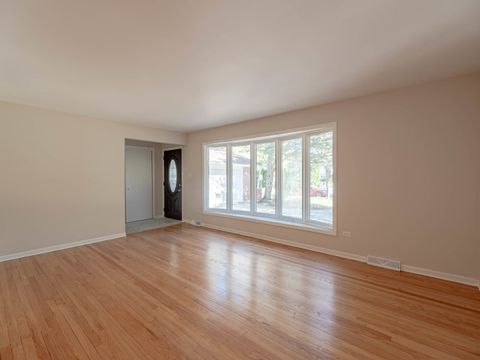 Tiny photo for 7104 Blackburn Avenue, Downers Grove, IL 60516 (MLS # 12501051)