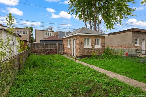 Tiny photo for 2124 Harvey Avenue, Berwyn, IL 60402 (MLS # 12636303)
