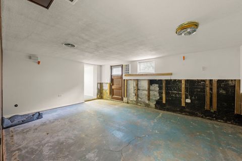 Tiny photo for 25 E Parkside Avenue, Lombard, IL 60148 (MLS # 12502162)