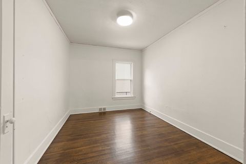 Tiny photo for 25 E Parkside Avenue, Lombard, IL 60148 (MLS # 12502162)