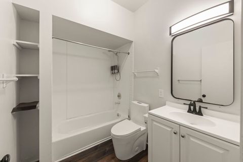 Tiny photo for 25 E Parkside Avenue, Lombard, IL 60148 (MLS # 12502162)