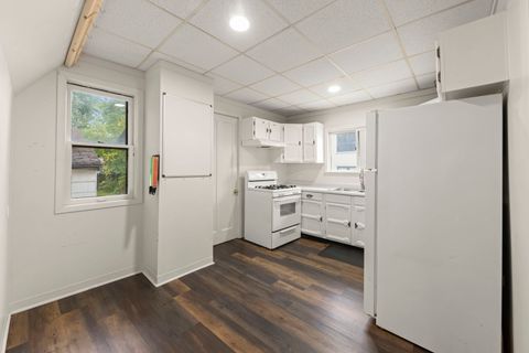 Tiny photo for 25 E Parkside Avenue, Lombard, IL 60148 (MLS # 12502162)