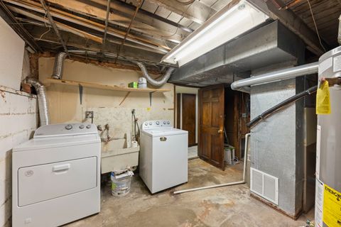 Tiny photo for 25 E Parkside Avenue, Lombard, IL 60148 (MLS # 12502162)