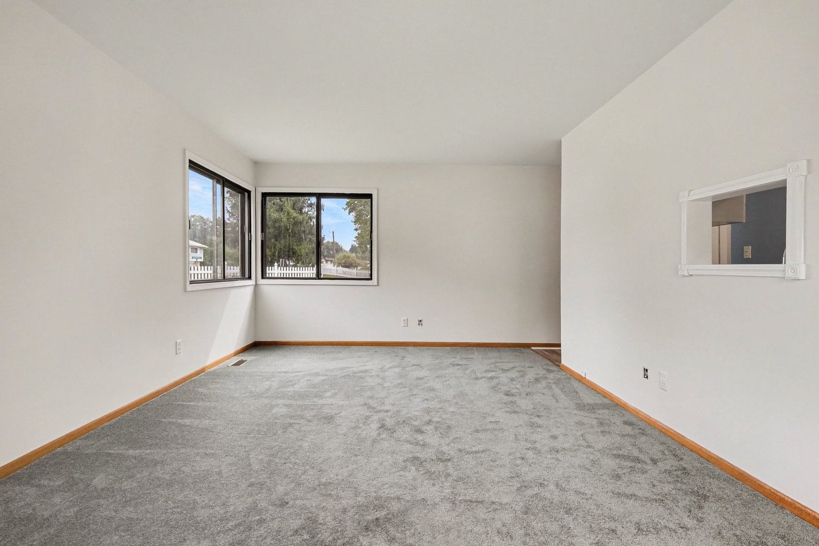 1100 Saratoga Lane 1100