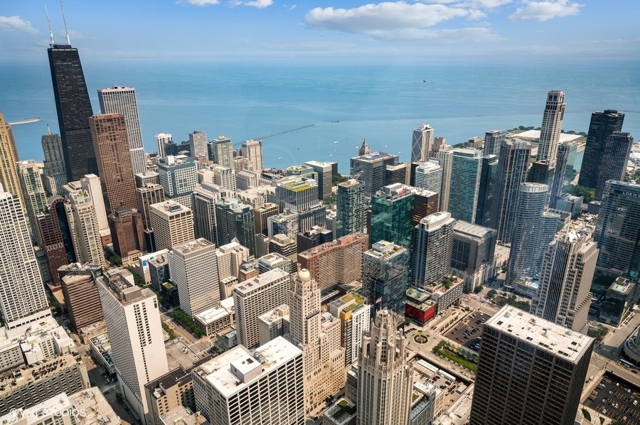 401 N Wabash Avenue 86D