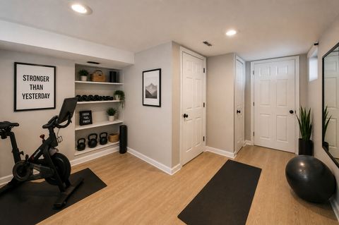 Tiny photo for 171 E Cayuga Avenue, Elmhurst, IL 60126 (MLS # 12631150)