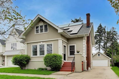 Photo of 171 E Cayuga Avenue, Elmhurst, IL 60126 (MLS # 12631150)