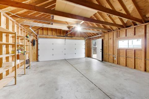 Tiny photo for 171 E Cayuga Avenue, Elmhurst, IL 60126 (MLS # 12631150)