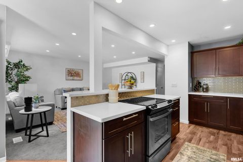 Tiny photo for 3461 CEDARVIEW Court, Bettendorf, IA 52722 (MLS # QC4268323)