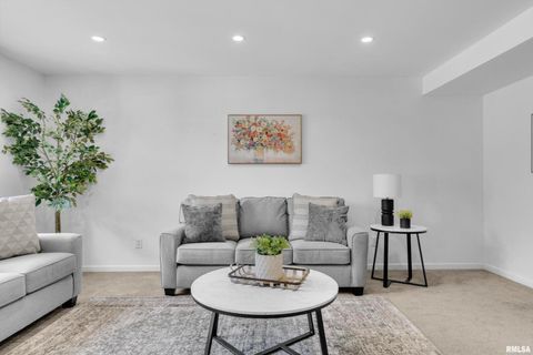 Tiny photo for 3461 CEDARVIEW Court, Bettendorf, IA 52722 (MLS # QC4268323)