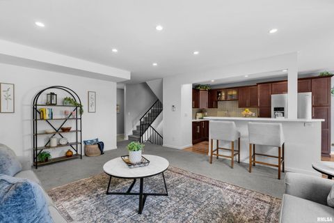 Tiny photo for 3461 CEDARVIEW Court, Bettendorf, IA 52722 (MLS # QC4268323)