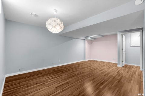 Tiny photo for 3461 CEDARVIEW Court, Bettendorf, IA 52722 (MLS # QC4268323)