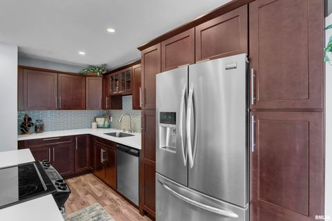 Tiny photo for 3461 CEDARVIEW Court, Bettendorf, IA 52722 (MLS # QC4268323)