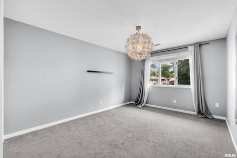 Tiny photo for 3461 CEDARVIEW Court, Bettendorf, IA 52722 (MLS # QC4268323)