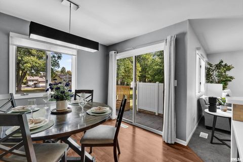 Tiny photo for 3461 CEDARVIEW Court, Bettendorf, IA 52722 (MLS # QC4268323)