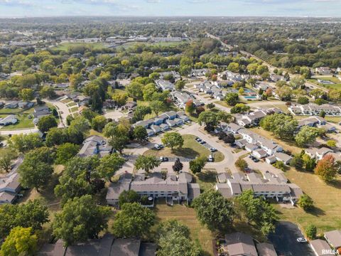 Tiny photo for 3461 CEDARVIEW Court, Bettendorf, IA 52722 (MLS # QC4268323)