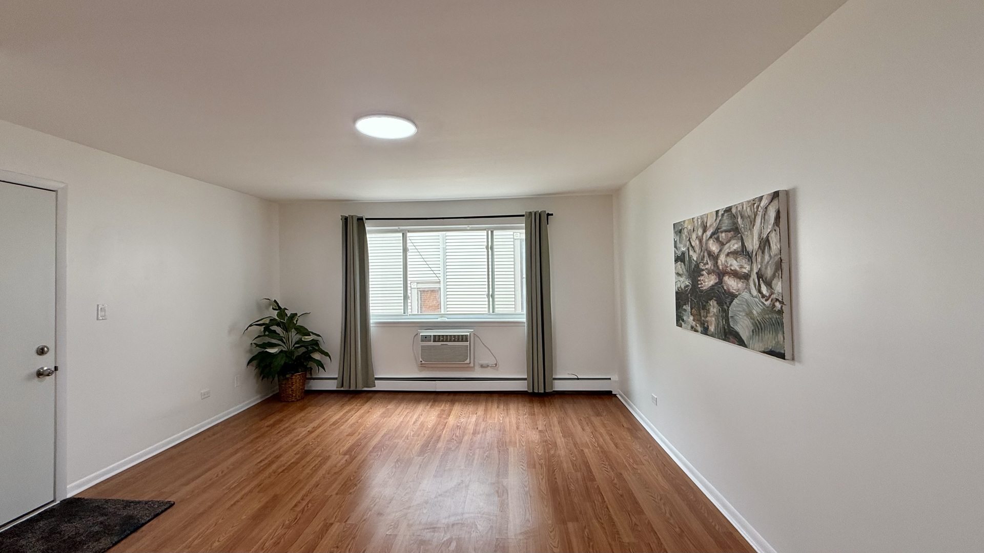 327 Wisconsin Avenue 6A