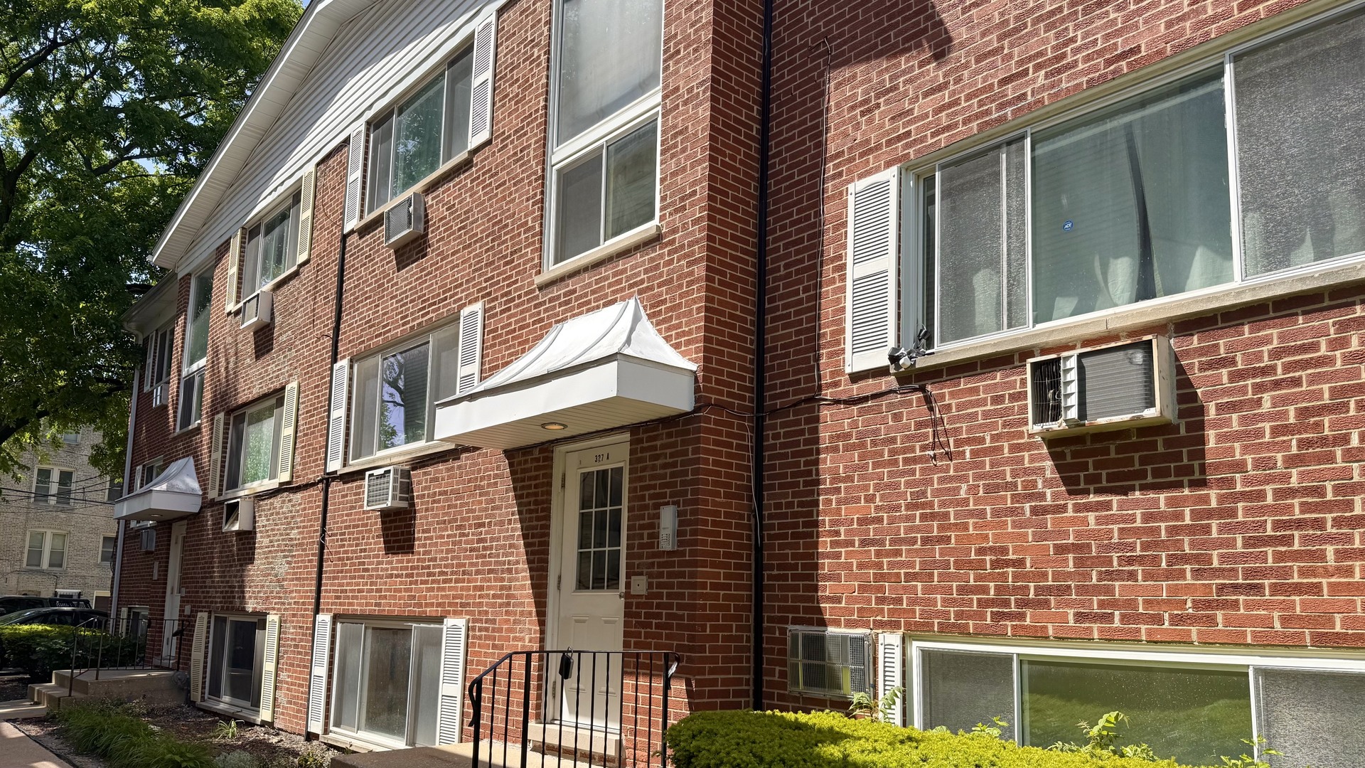 327 Wisconsin Avenue 6A