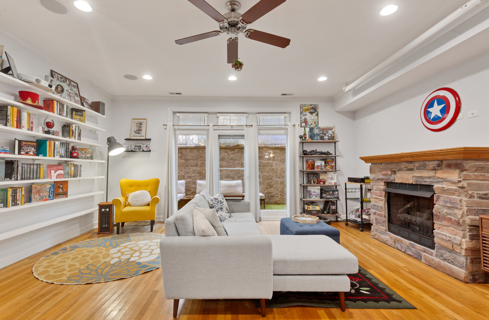 2457 W FOSTER Avenue 1