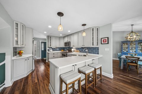 Tiny photo for 6515 Deerpath Court, Lisle, IL 60532 (MLS # 12583676)