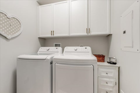 Tiny photo for 819 Graceland Avenue #406, Des Plaines, IL 60016 (MLS # 12789405)