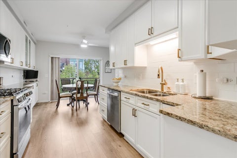 Tiny photo for 819 Graceland Avenue #406, Des Plaines, IL 60016 (MLS # 12789405)