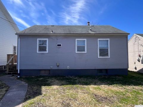Tiny photo for 1422 N 7th St. St, Quincy, IL 62301 (MLS # 12561395)