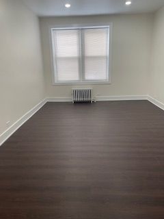 1354 W Greenleaf Avenue 1B