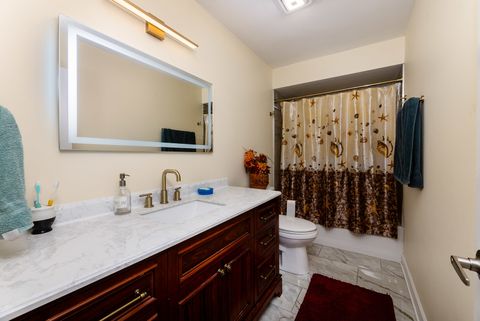 Tiny photo for 9476 Terrace Place, Des Plaines, IL 60016 (MLS # 12646297)