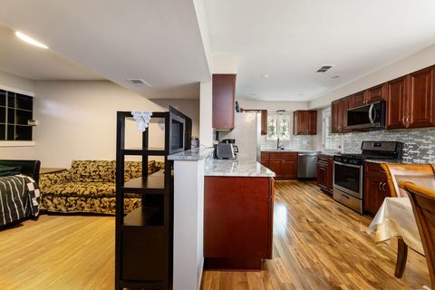 Tiny photo for 9476 Terrace Place, Des Plaines, IL 60016 (MLS # 12646297)
